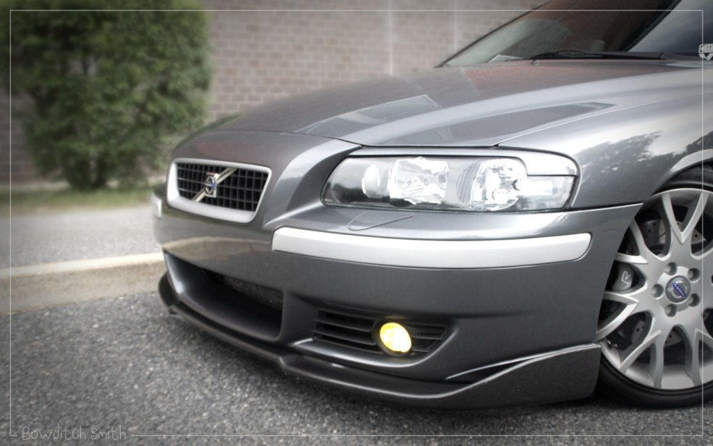 This image has an empty alt attribute; its file name is front-lip.jpg